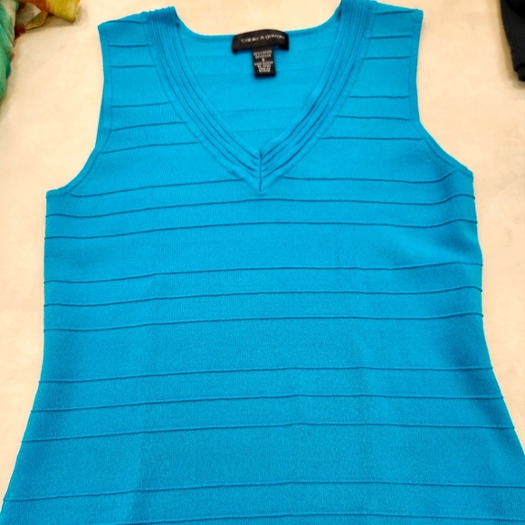 Tourquoise Sleeveless Blouse - Picture 1 of 5
